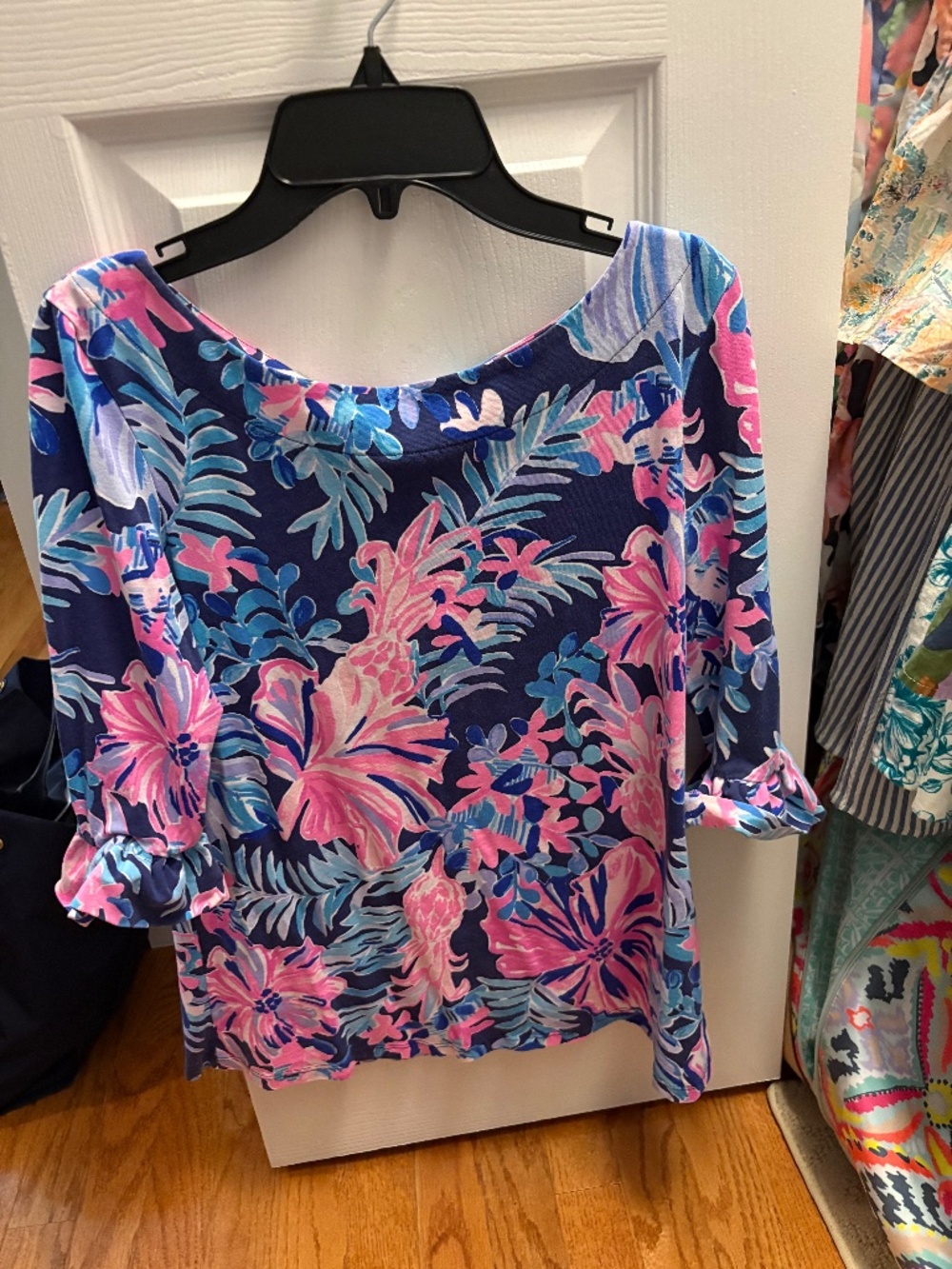 Lilly Pulitzer S 3/4 shirt Excellent condition
